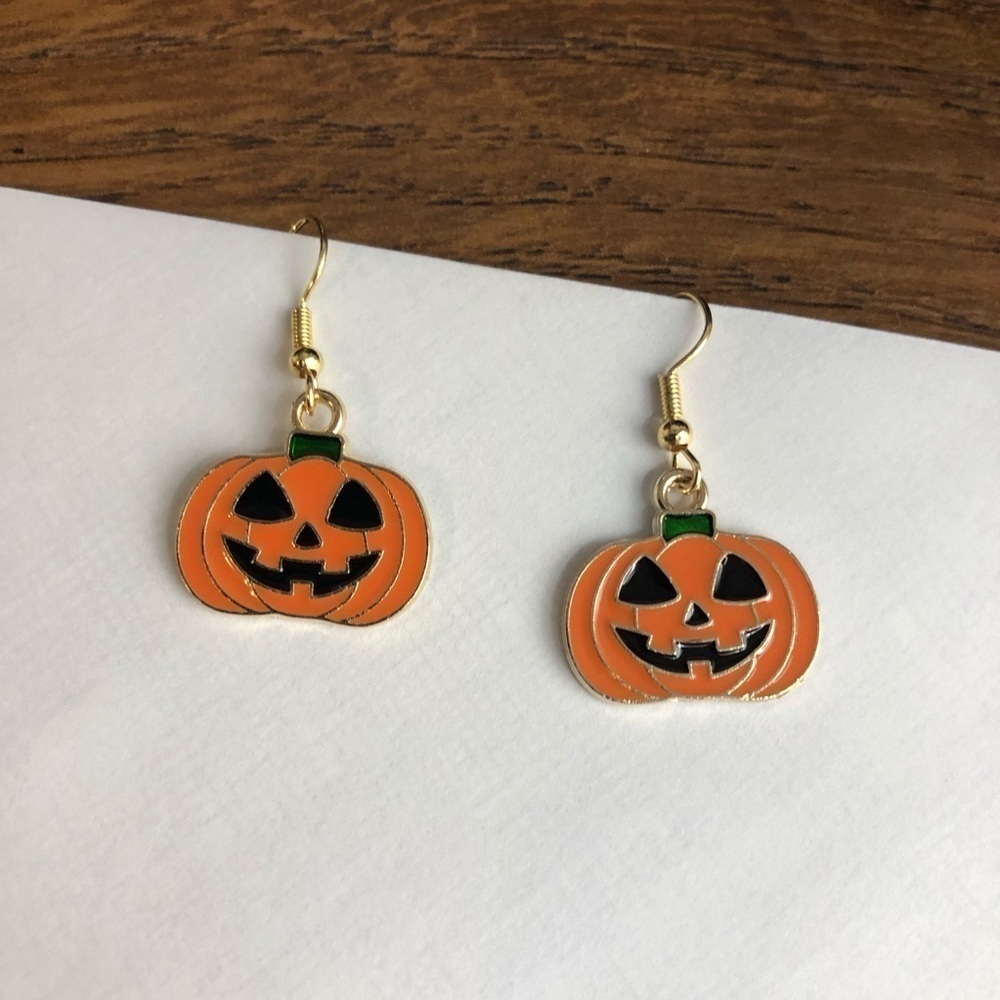 Halloween Jack-o'-Lantern Pumpkin Earrings‎ - Picture 3 of 4